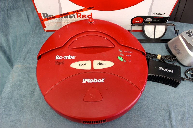 iRobot Roomba Robotic Floorvac Vacuum, Red Model 4100 Good Buya