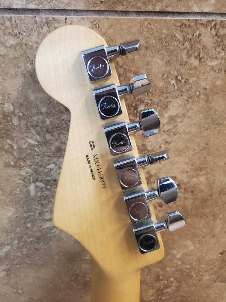 Fender Player Stratocaster Hss Plus Top Maple Fingerboard Limited