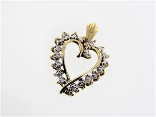 10 KT GOLD PENDANT HEART 0.9DWT/YG