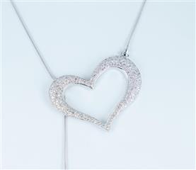14KT WHITE GOLD NECKCHAIN WITH 2 HEARTS 2.69 ATW 24