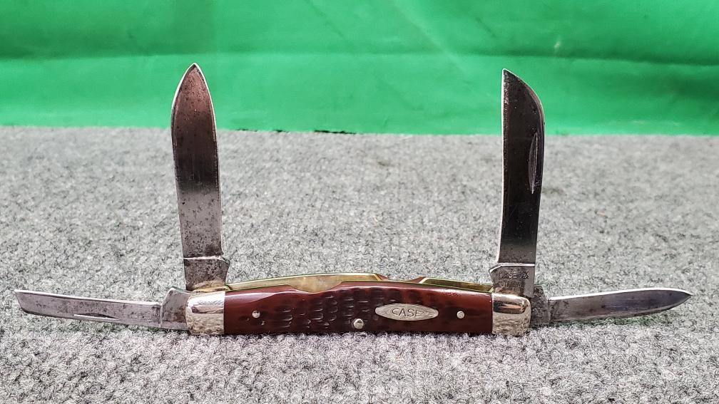 Case XX 6488 2Dot 4Blade Jigged Bone Pocket Folding Knife Good