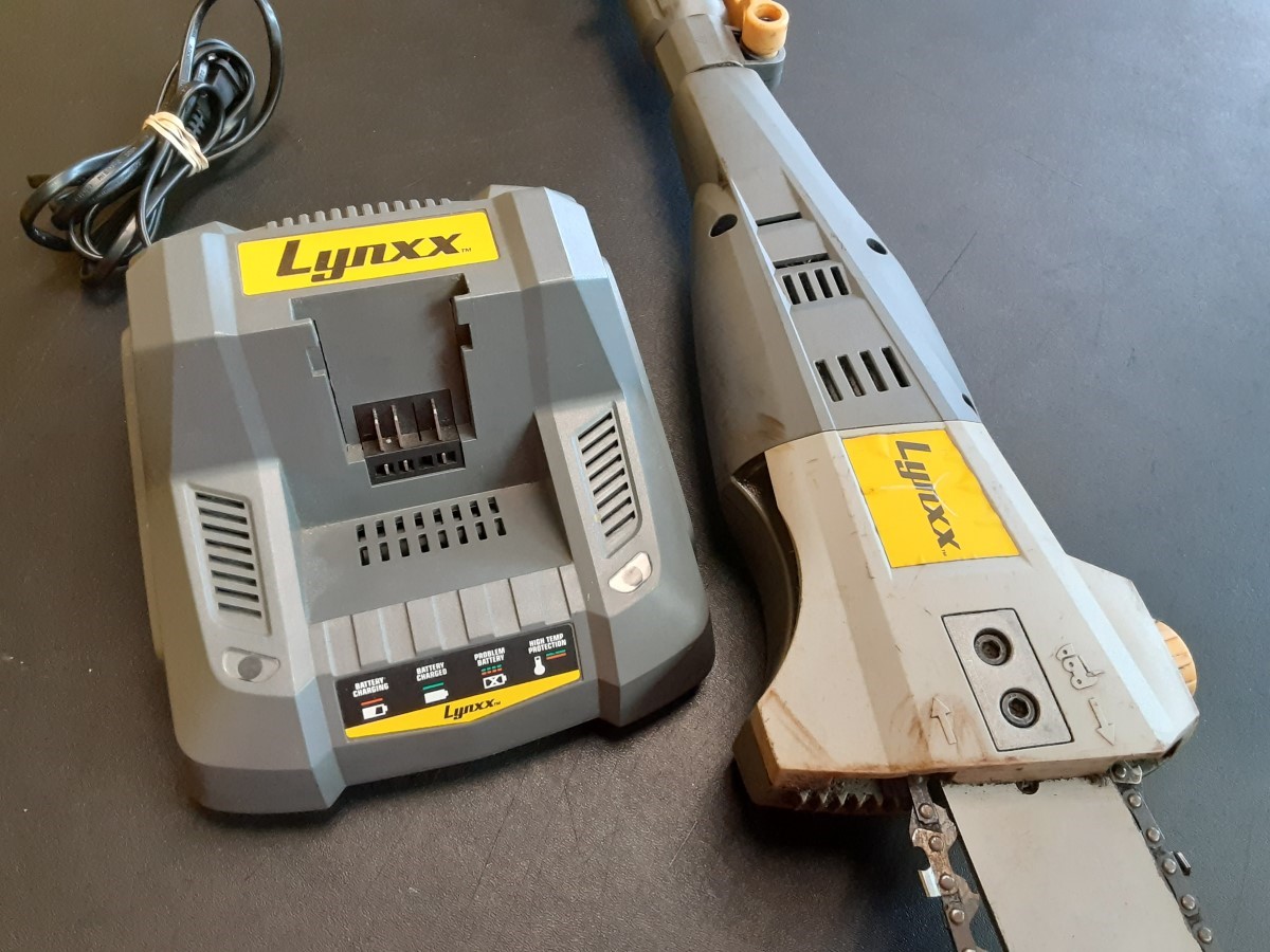 LYNXX 40V CORDLESS POLE SAW IN STORE PICK UP ONLY!!!! IN STORE PICK UP