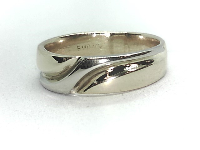 Gold Ring 10K 2 Tone Gold 4.47g Size:7.3 Pre-owned | Greenbacks ...