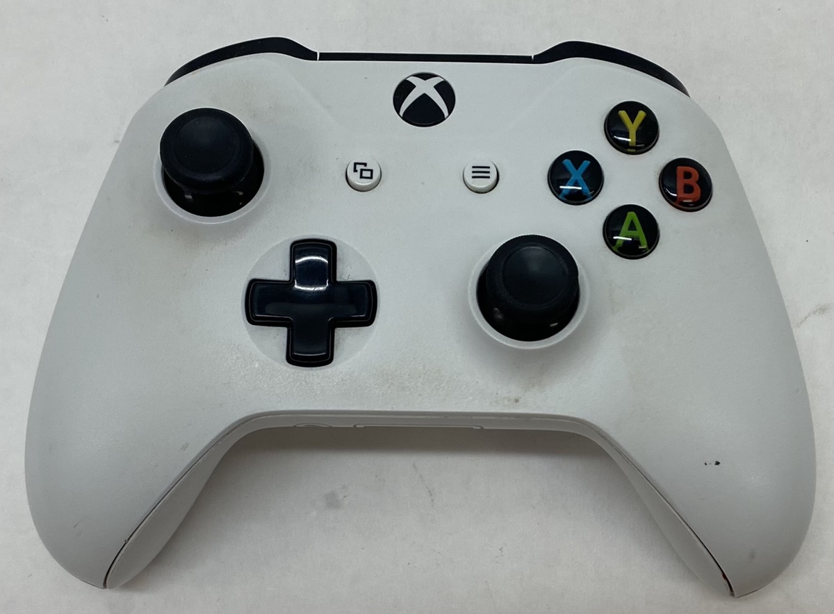 Microsoft Xbox One Controller White 1708 As Is See Description For Parts Or Not Working