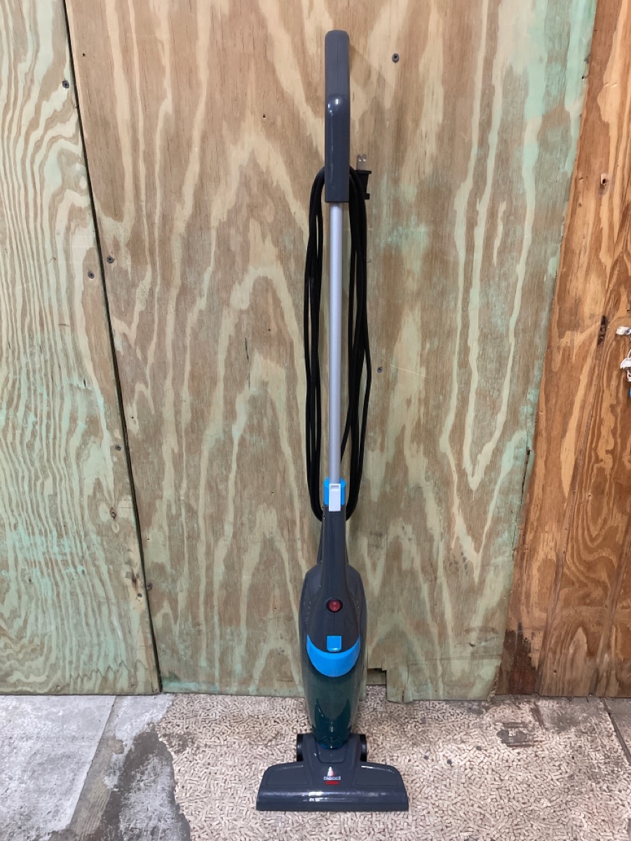 BISSELL 2030 CORDED UPRIGHT VACUUM CLEANER Good Sharp Assets LLC