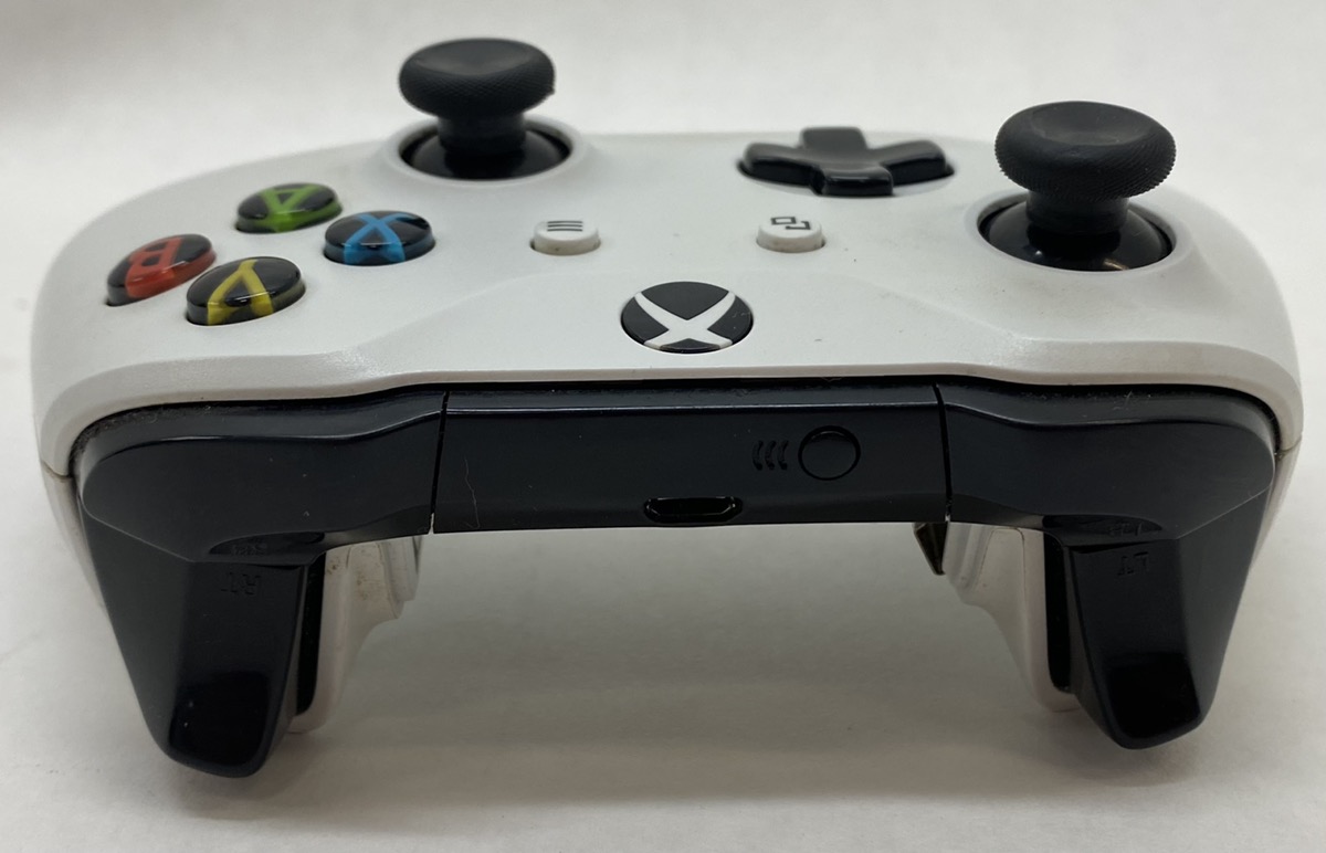 Microsoft Xbox One Controller White 1708 ***ASIS / SEE DESCRIPTION