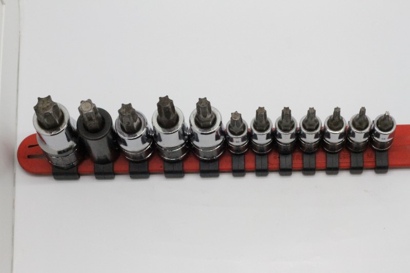 MATCO TOOLS Sockets/Ratchet 12PC STAR SOCKET BIT SET Like New | Buya