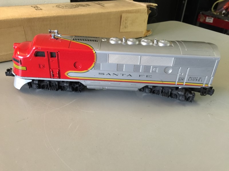 Vintage LIONEL 2243 SANTA FE F3 DIESEL A UNIT POWERED ENGINE MODEL ...