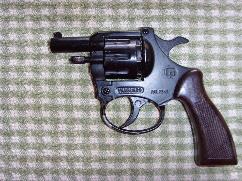 VANGUARD STARTER PISTOL Buya