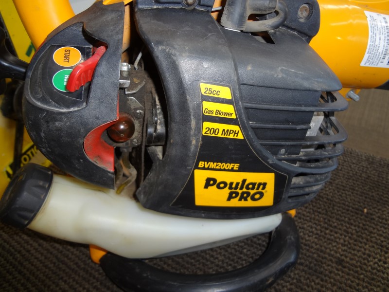 Poulan Leaf Blower Pro Bvm200fe 25cc Gas Engine 200 Mph 430 Cfm