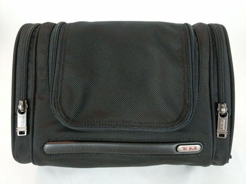 TUMI ALPHA HANGING TRAVEL TOILETRY Buya