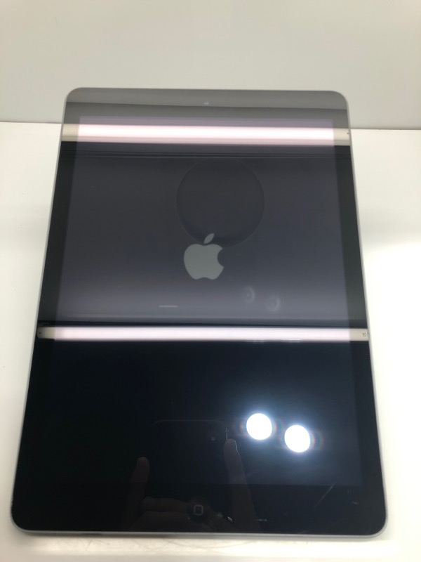 APPLE Tablet IPAD AIR A1474 For parts or not working | Buya