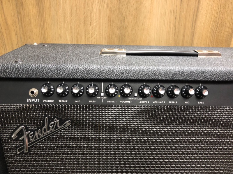 Fender Stage 1600 DynTouch III Stage 1600 Guitar Combo Amplifier Good