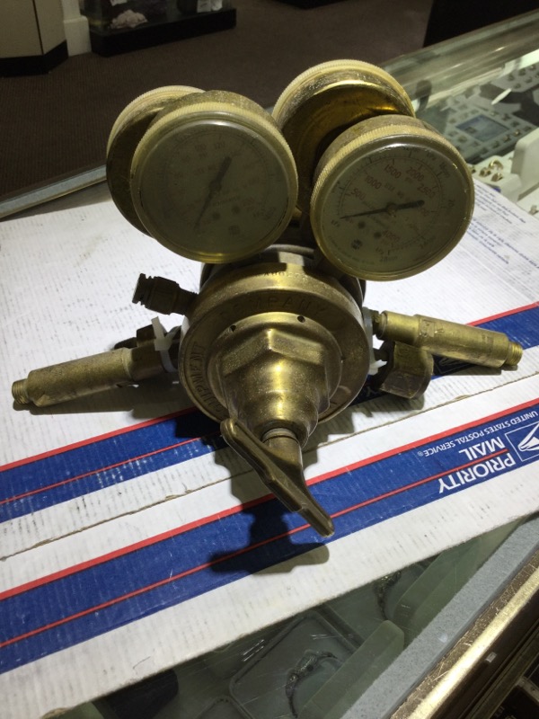 VICTOR OXYGEN ACETYLENE GAUGES MOD SR 450 D / SR 460 A Good Carson Jewelry & Loan Carson
