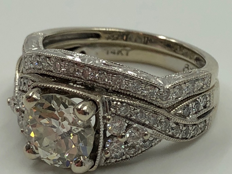 14K White Gold Diamond Wedding  Ring  Set Size 7 Pre owned 