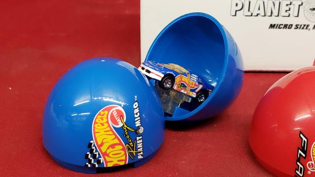 hot wheels planet micro eggs