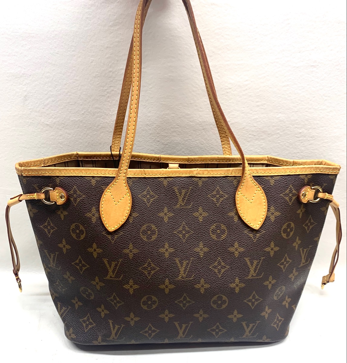 What Is The Biggest Louis Vuitton Neverfull Bagpipes Paul Smith