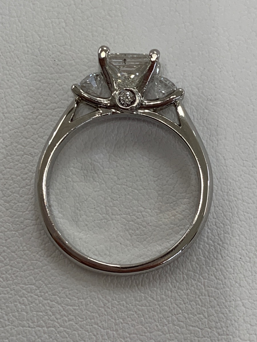 Lady's PlatinumDiamond Ring Guard 5 Diamonds 1.36 Carat T.W. 950