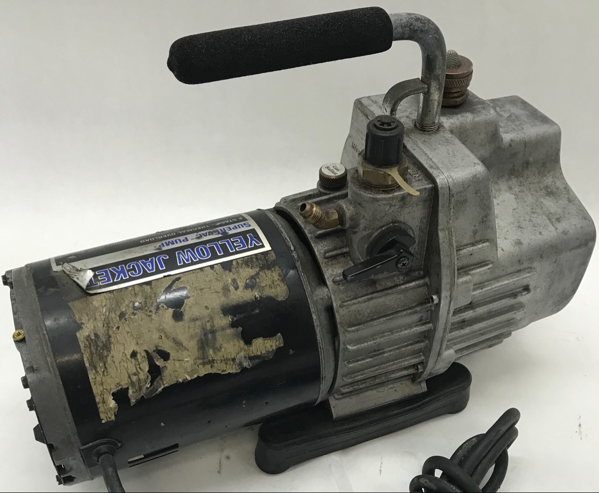 Yellow Jacket Supervac Pump 93560 2 Stage 6 CFM Pump Good Heartland