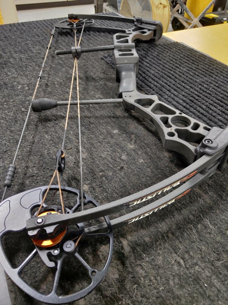MATHEWS BOWS Bow MISSION BALLISTIC Good Chad's Pawn Shop Lake