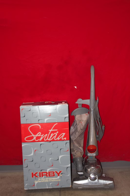 Kirby Sentria G10D Upright Vacuum Cleaner Power Drive Bags Brushes Hose