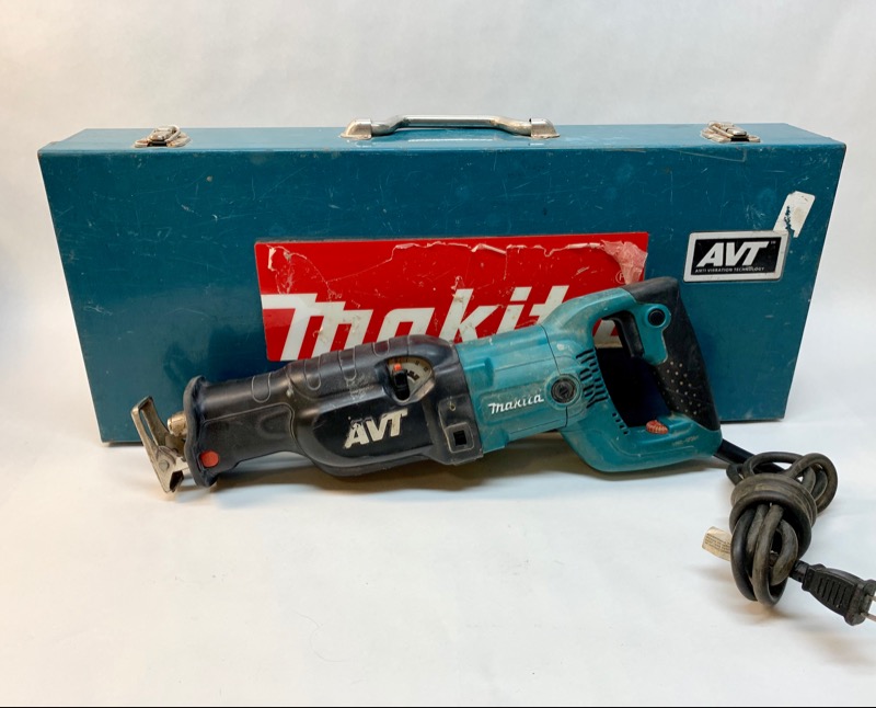 Makita JR3070CT 15 Amp AVT Reciporcating Saw Acceptable Heartland