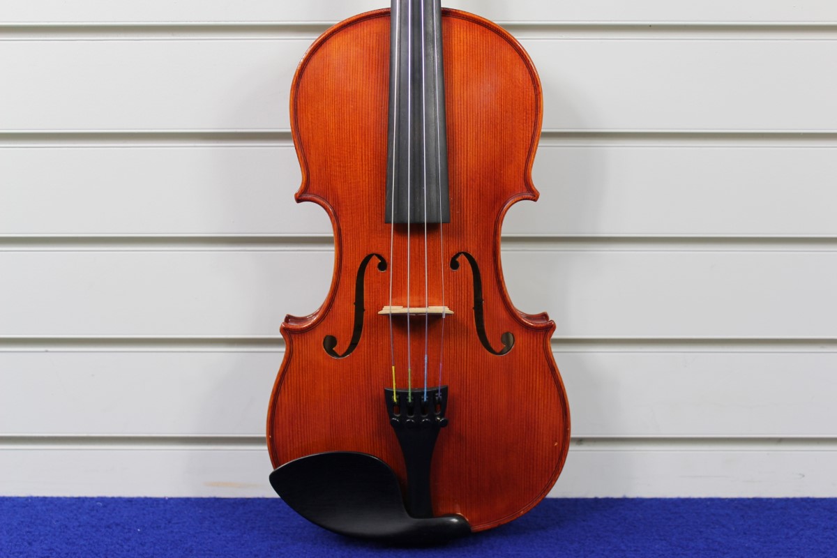 Quinlan & Fabish Wolfgang Amberg Violin 4/4 w/ Bow, Shoulder Rest