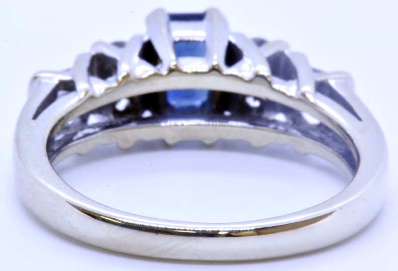 Helzberg HDS 18K Solid White Gold EmeraldCut Sapphire & Diamond