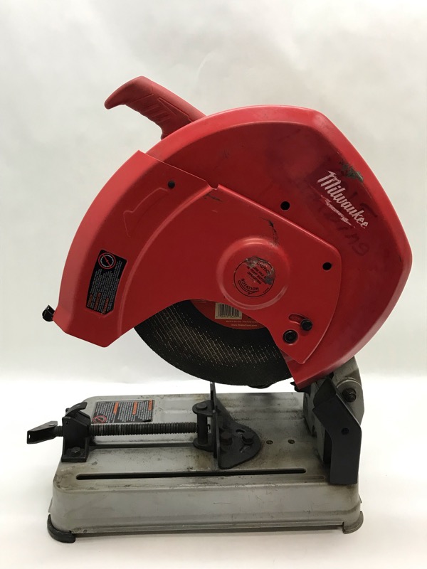 Milwaukee 14 in. 15 Amp Abrasive CutOff Machine Model 617720 Good