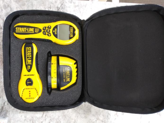 STRAITLINE LASER LEVEL 120, DUALBUBBLE VIALS, PROJECTS UP TO A 15FT