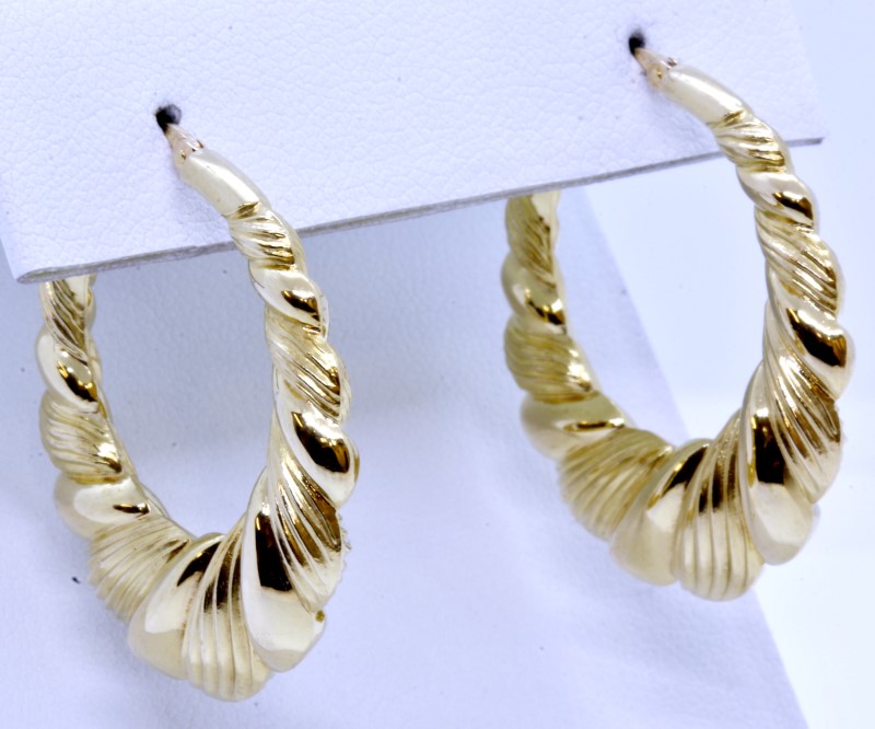 18k Solid Yellow Gold Polished Thick Puffy Spiral Striped 1 25 Hoop Earrings 18k Solid Yellow Gold Polished Thick Puffy Spiral Striped 1 25 Hoop Earrings