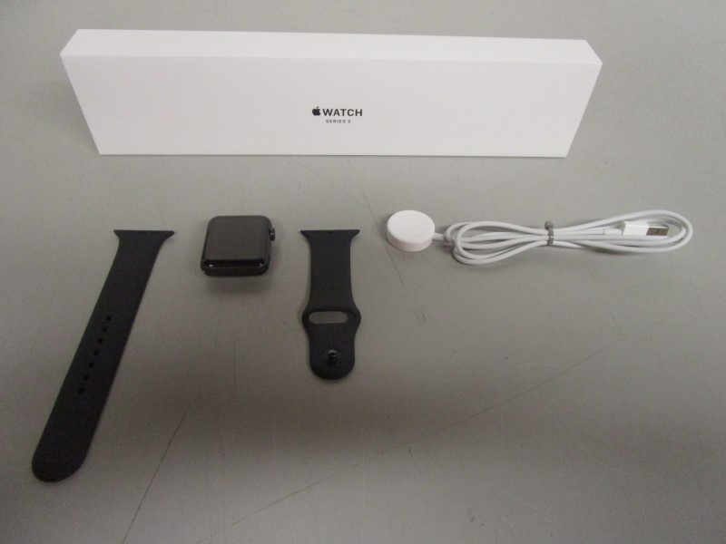 pawn apple watch series 3