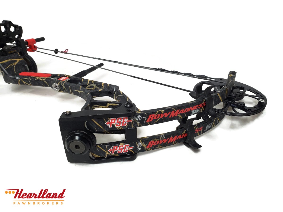 PSE Archery Bow Madness Skullworks Camo Compound Bow With Quiver Very