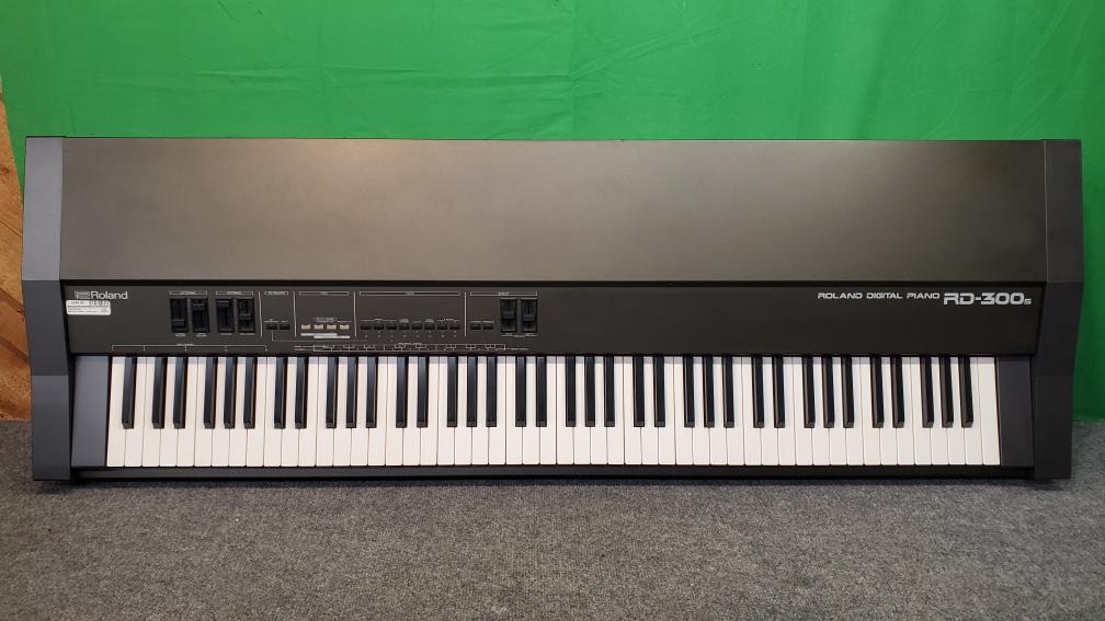 Roland RD300S Digital Keyboard Paino Good Sooner State Pawn LLC