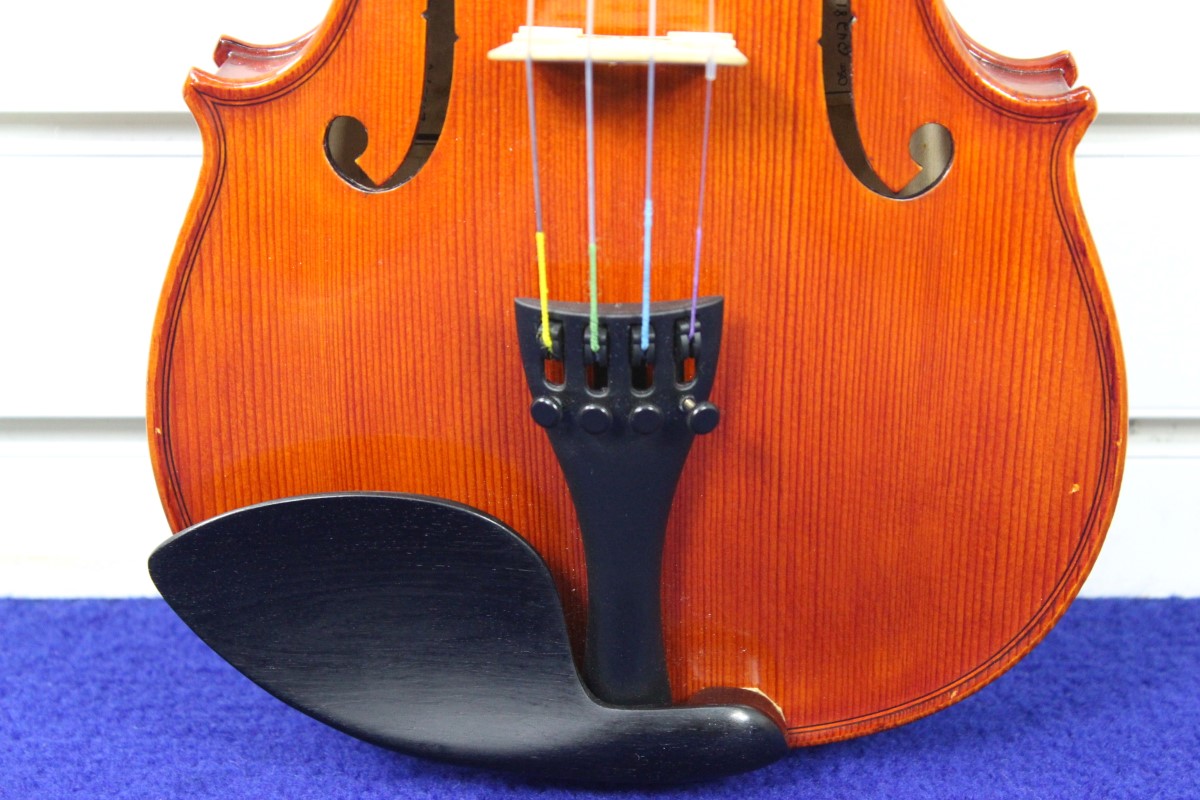 Quinlan & Fabish Wolfgang Amberg Violin 4/4 w/ Bow, Shoulder Rest