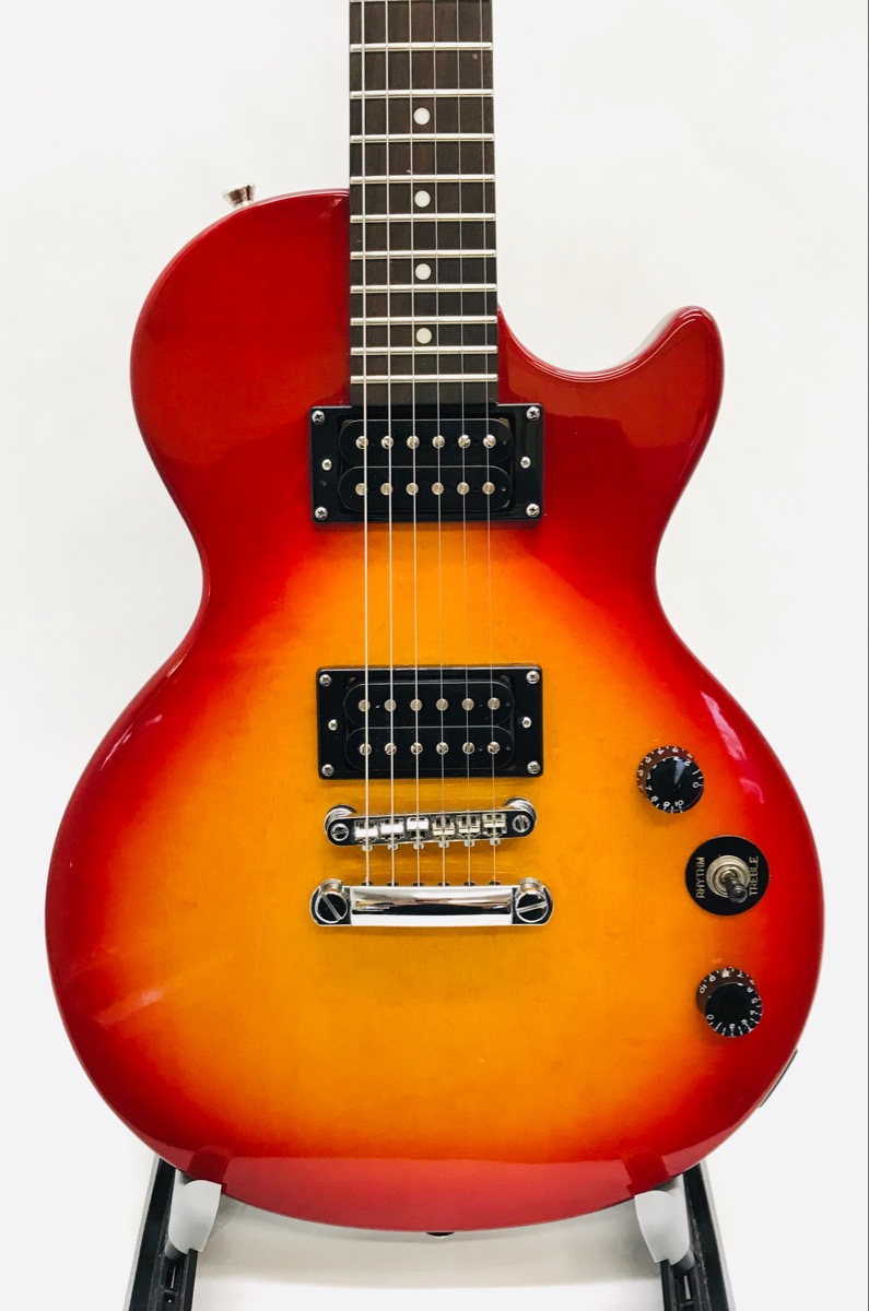 Epiphone Les Paul Special II Electric Guitar RH 6String Cherry