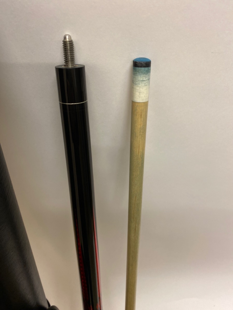 VIPER 19OZ. POOL CUE, WITH VIPER CASE. Brand New Capital Pawn Salem