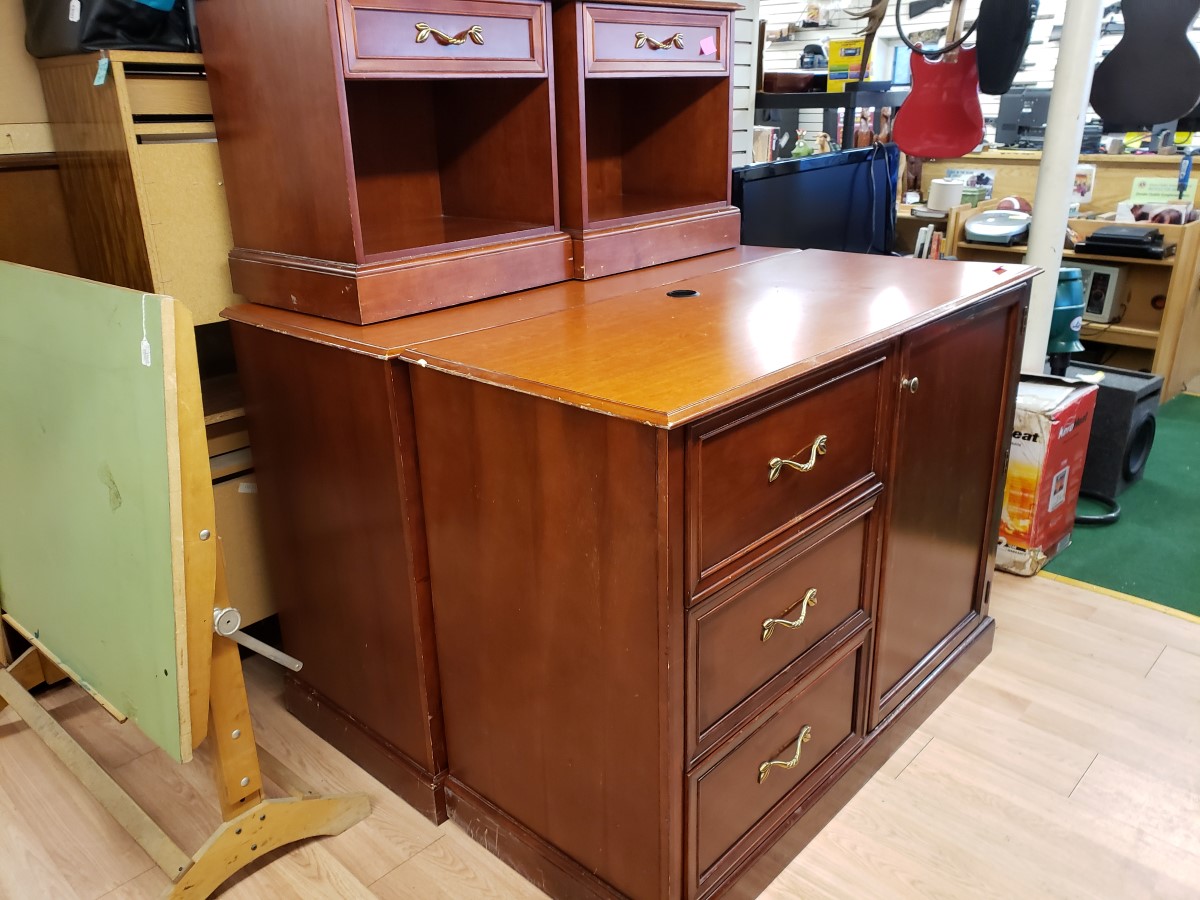 WOODEN ENTERTAINMENT CENTER Acceptable | Hawk Shop LLC ...