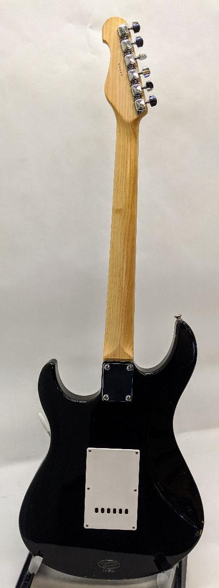 Yamaha EG-112C Electric Guitar Good | Heartland Pawnbrokers | Kansas