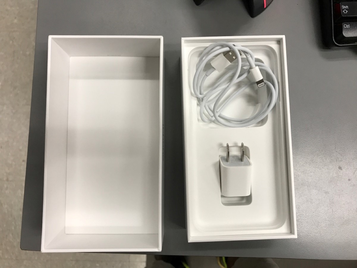 APPLE IPHONE XS MAX MT5M2LL/A 64GB bad For parts or not working | Buya