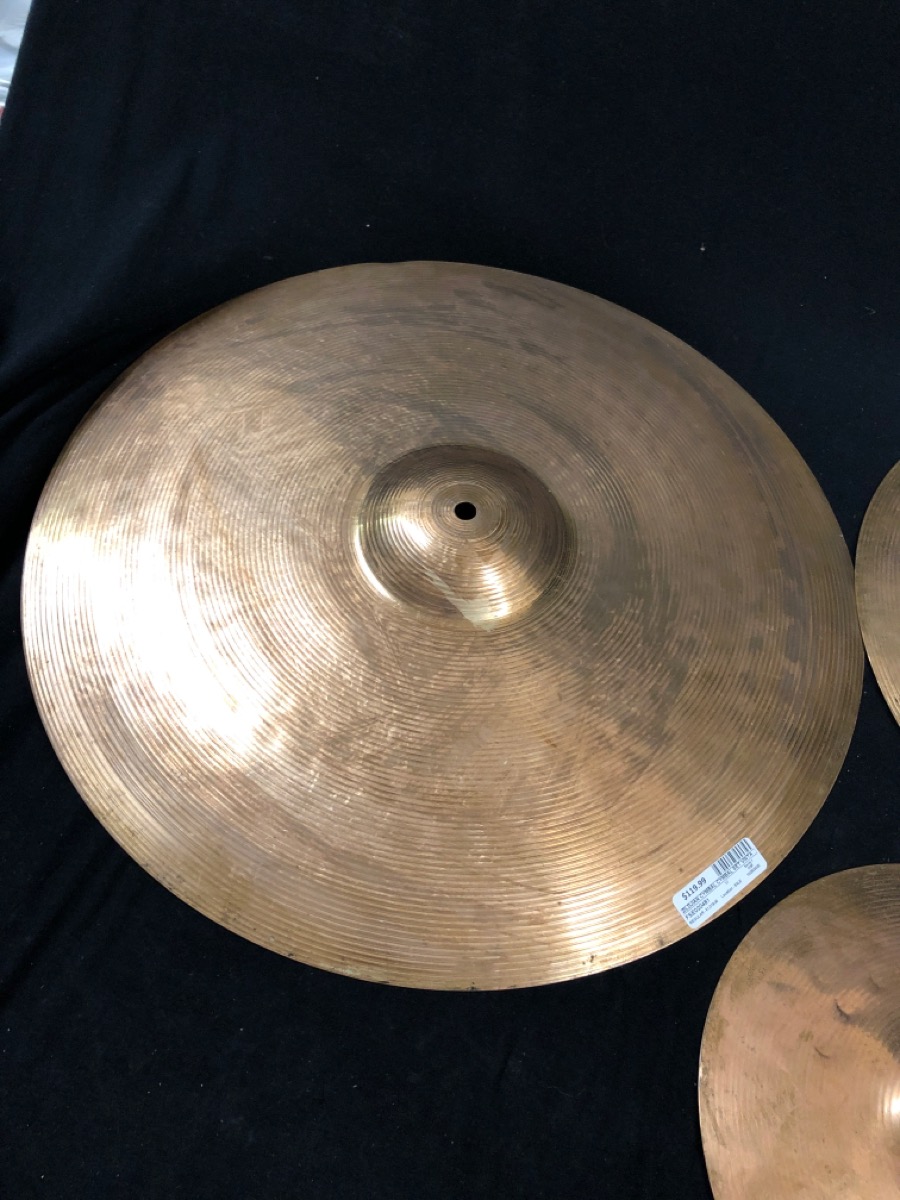 ZILDJIAN CYMBAL SET VINTAGE Good Buya