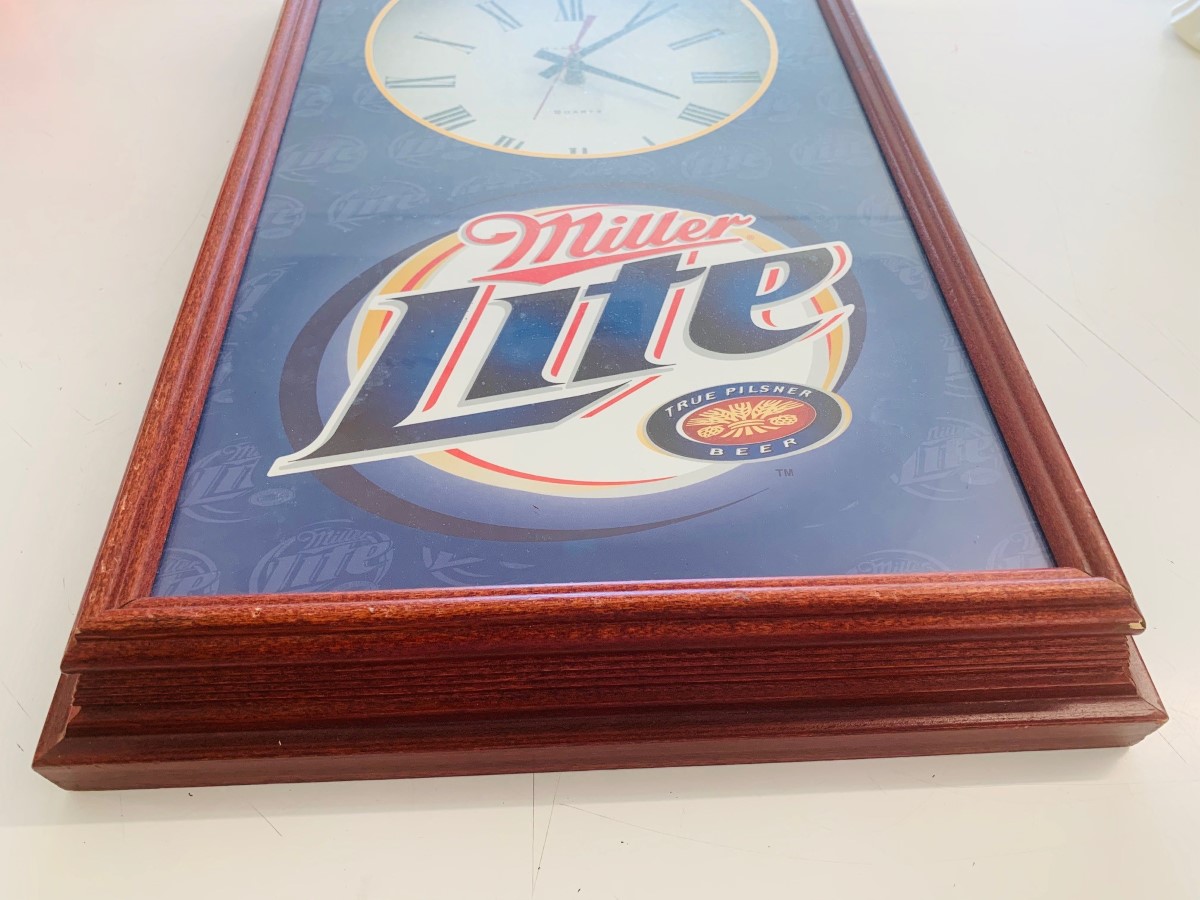 HANOVER MILLER LITE CLOCK MILLER LITE CLOCK Like New Delta Hawk