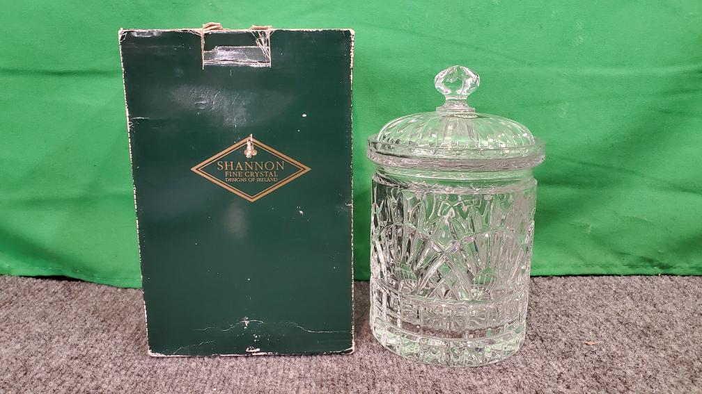 Shannon Fine Crystal Freedom Biscuit Jar 24" Lead Crystal Like New