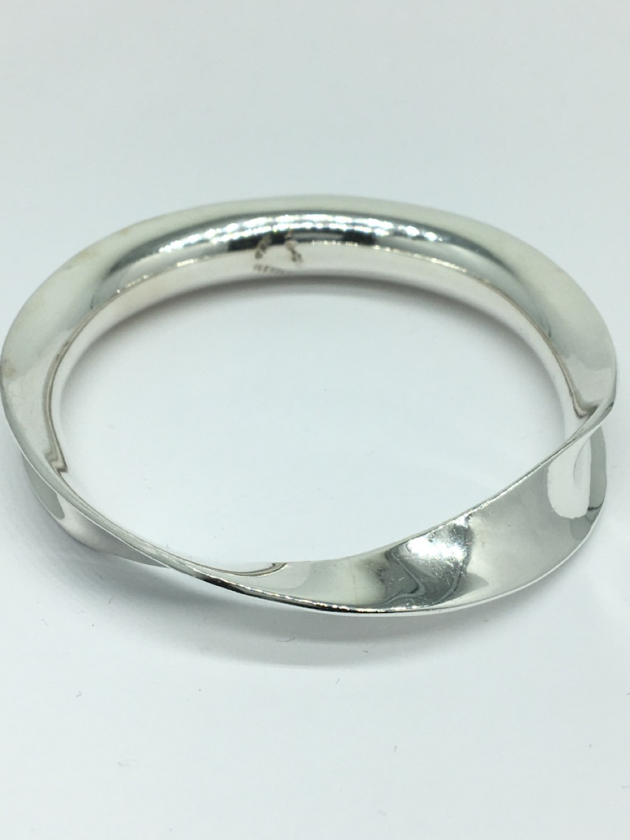 .925 Silver Fancy Style Bangle Bracelet 7" Preowned