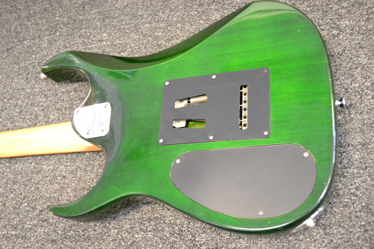 Washburn Guitar (uknown model, Green color) Good Buya