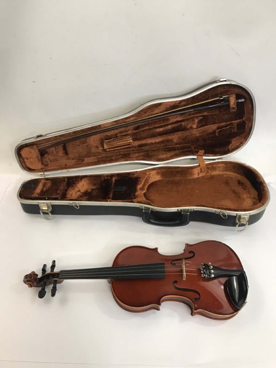 GLAESEL V130 VIOLIN W/HARD CASE (ae) Good Sharp Assets LLC Gonzales