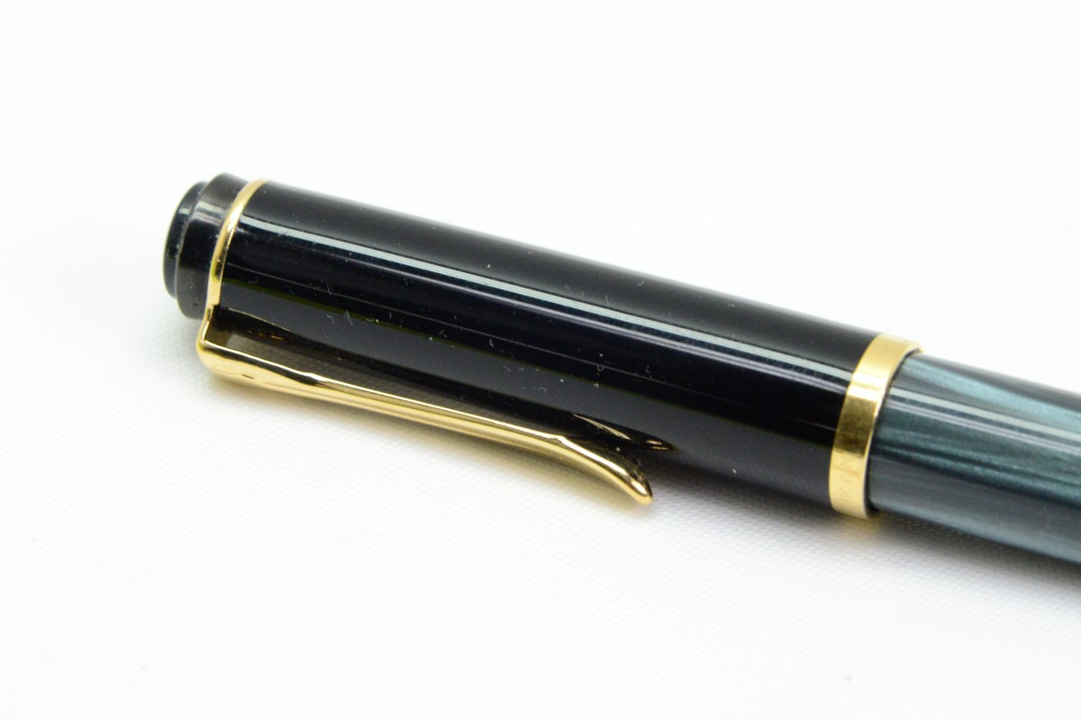 Pelikan r200 rollerball Clearance
