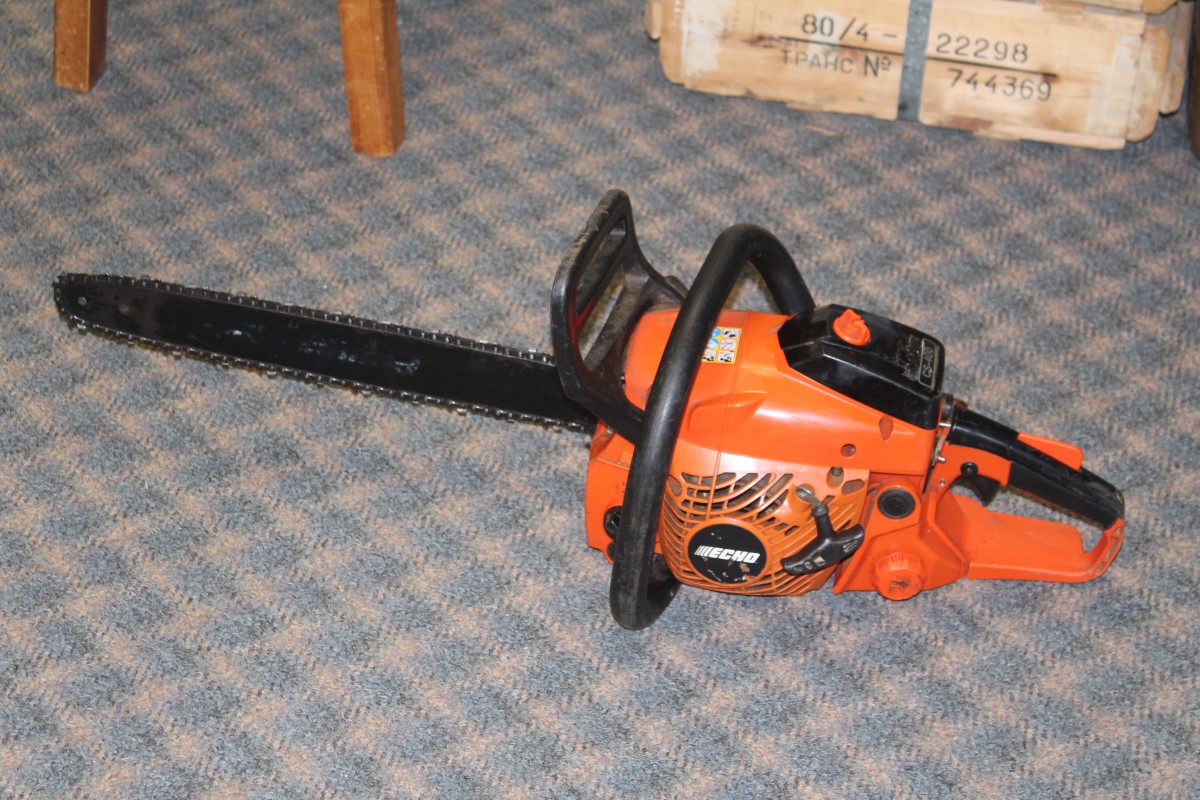 ECHO OUTDOOR POWER EQUIPMENT CS440 CHAINSAW Good Buya