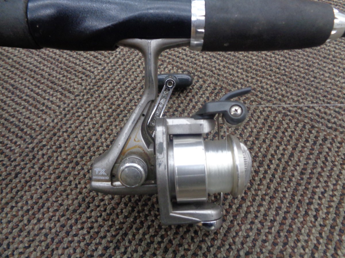 RHINO ROD & REEL FISHING ROD, MEDIUM, HEAVY ACTION CASTING!! Like New