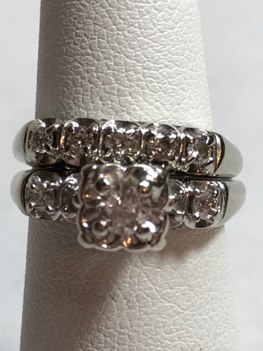 Lady's Diamond Wedding Set 8 Diamonds .41 Carat T.W. 14K